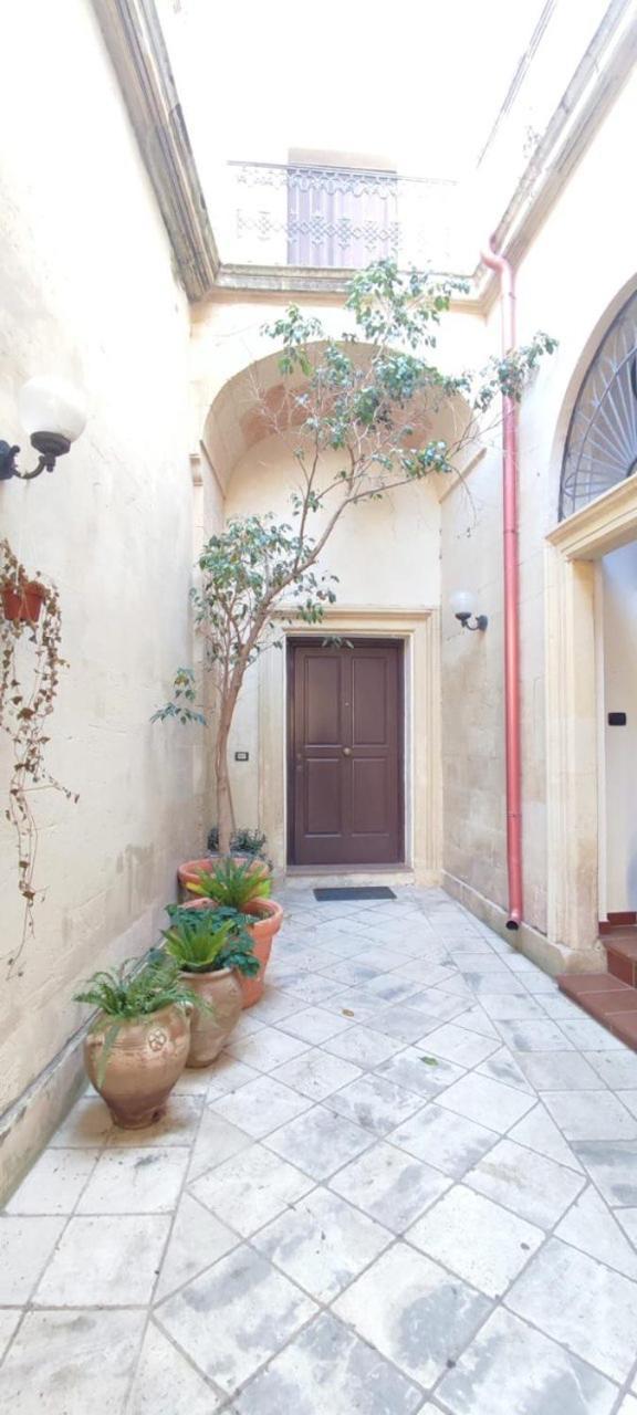 Mary Apt - Historical Residence- Lecce Exterior photo